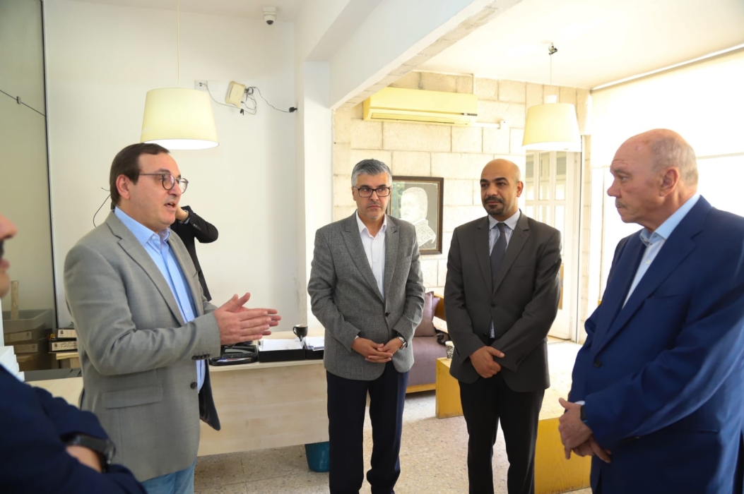 الفايز يزور متحف المرحوم المشير حابس المجالي