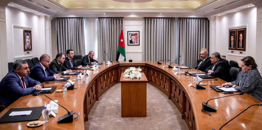أمين عام الخارجية يلتقي وفدًا برلمانيًا جورجيًا