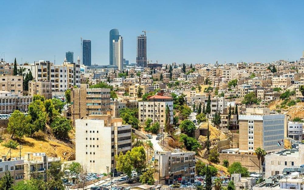 أجواء لطيفة فوق المرتفعات ومعتدلة في باقي المناطق اليوم وغدا