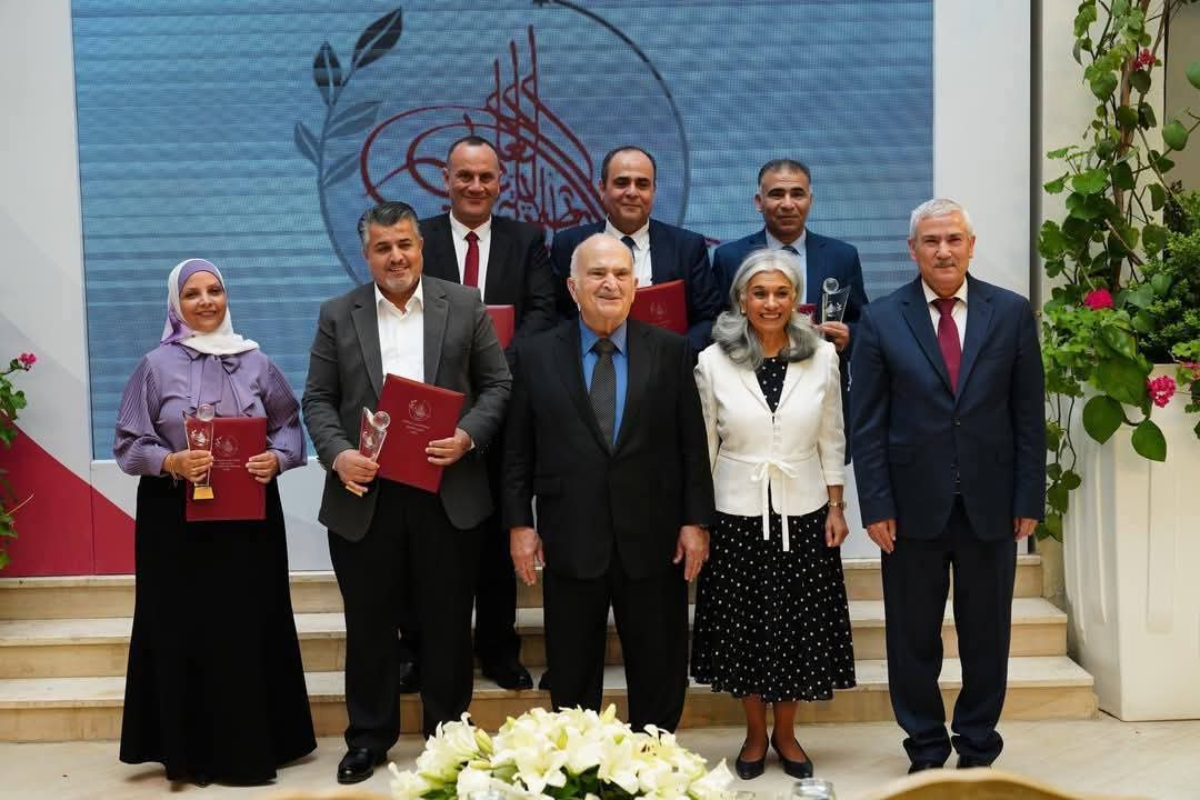 الأمير الحسن يكرم الفائزين بجائزة الحسن بن طلال للتميز العلمي.