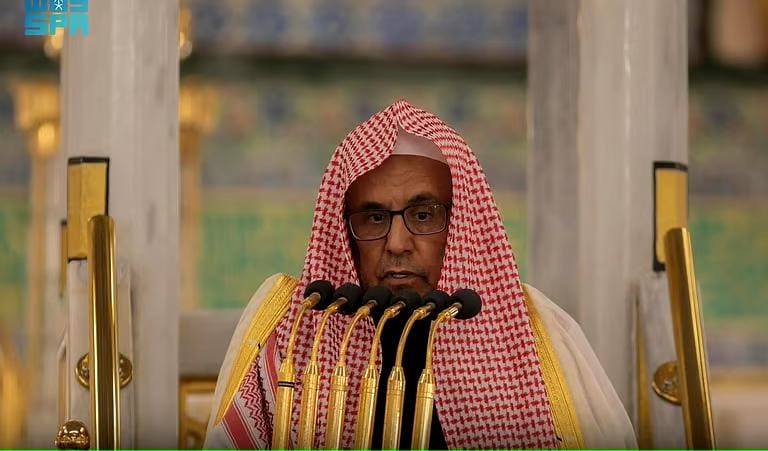 آل الشيخ من المسجد النبوي: لا تنخدع بكثرة الطاعات وأنت غارق في ظلم العباد