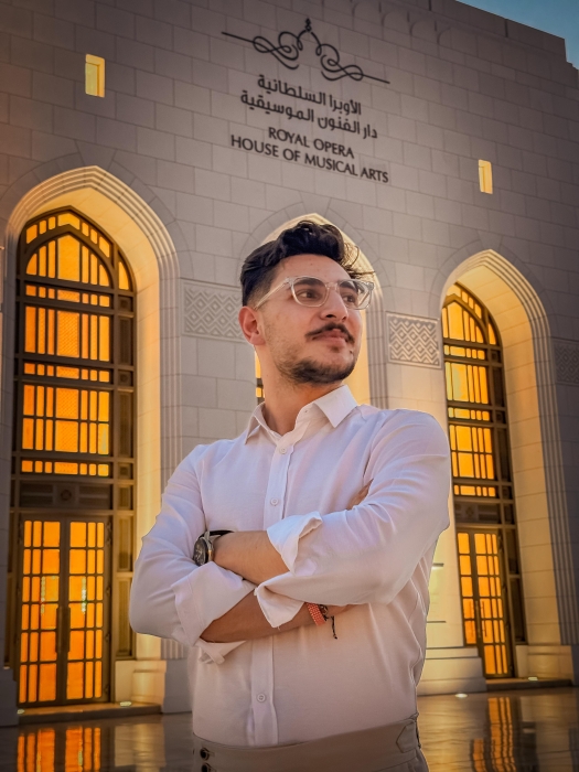 في حضرة دار الأوبرا السلطانية  مسقط  حلمٌ أحملهُ من عُمان إلى عمّان