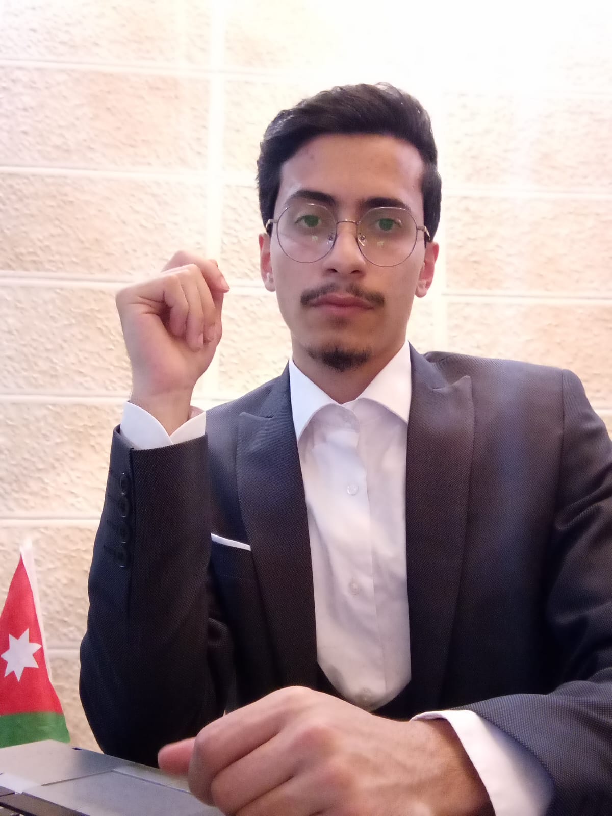 ابو العرايس يكتب :الهوية الرقمية وتحدي الوعي
