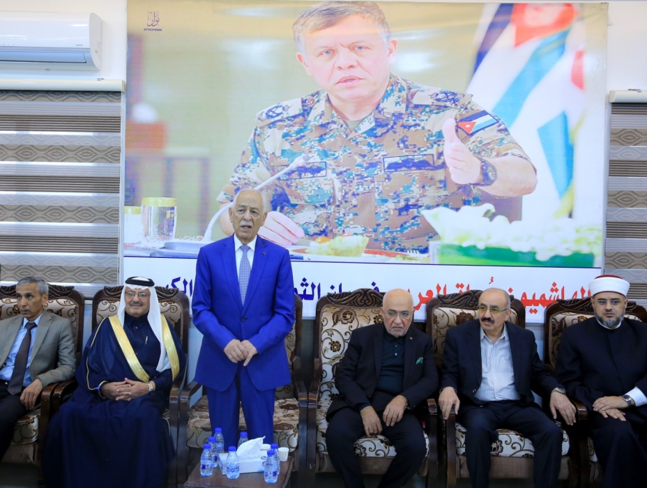 مندوبا عن الملك وولي العهد...العيسوي يعزي العواملة...صور