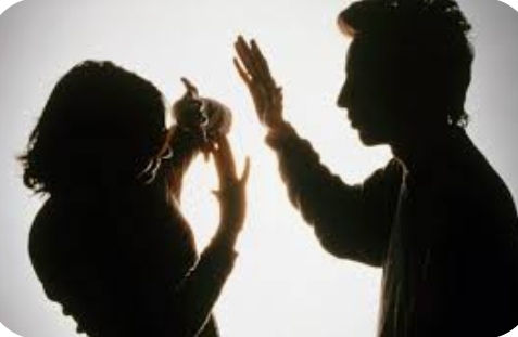 حوارية تناقش العنف الأسري وتحدياته
