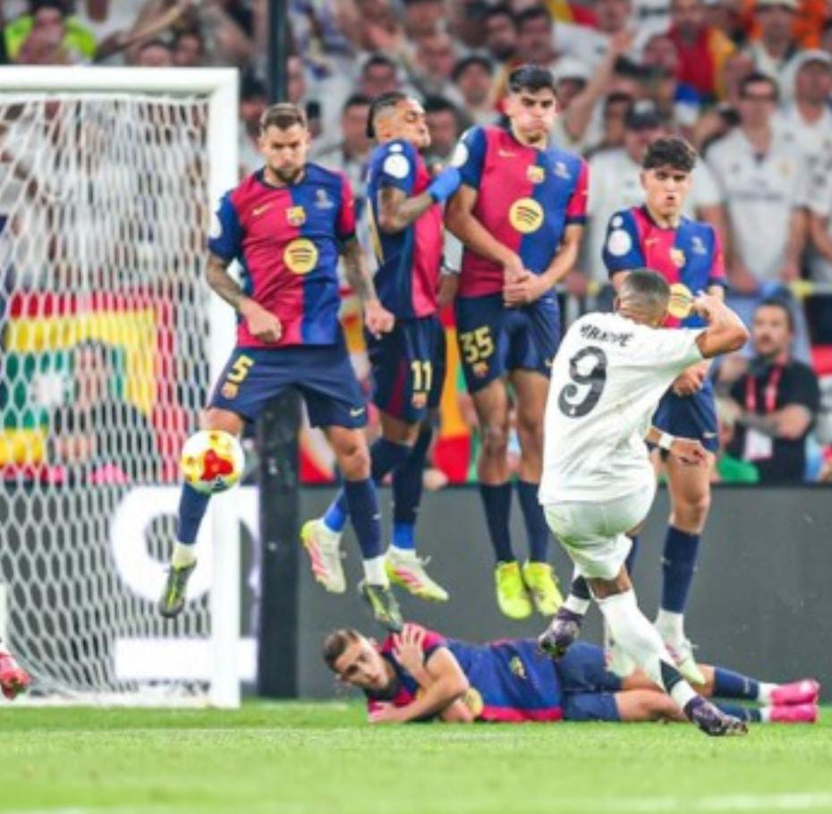 كأس ملك اسبانيا: برشلونة يتوّج بلقب الكأس بفوزه على ريال مدريد بعد أشواط اضافية