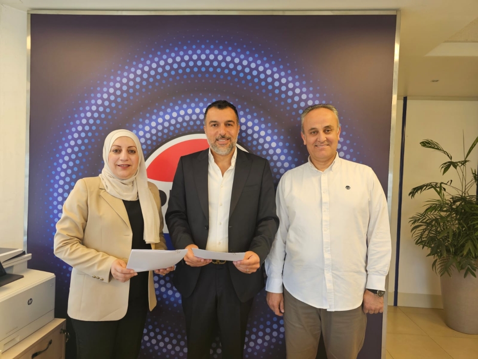 نقابة الصناعات الغذائية توقع عقدا جماعيا لتحسين ظروف عمال شركة بيبسي