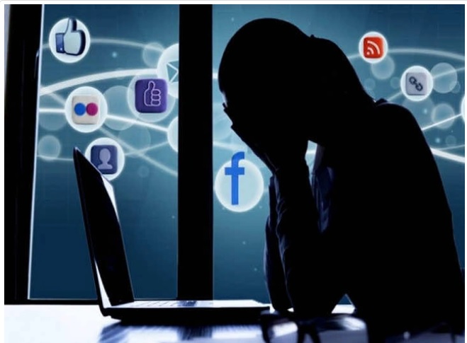برهم تكتب العنف الرقمي