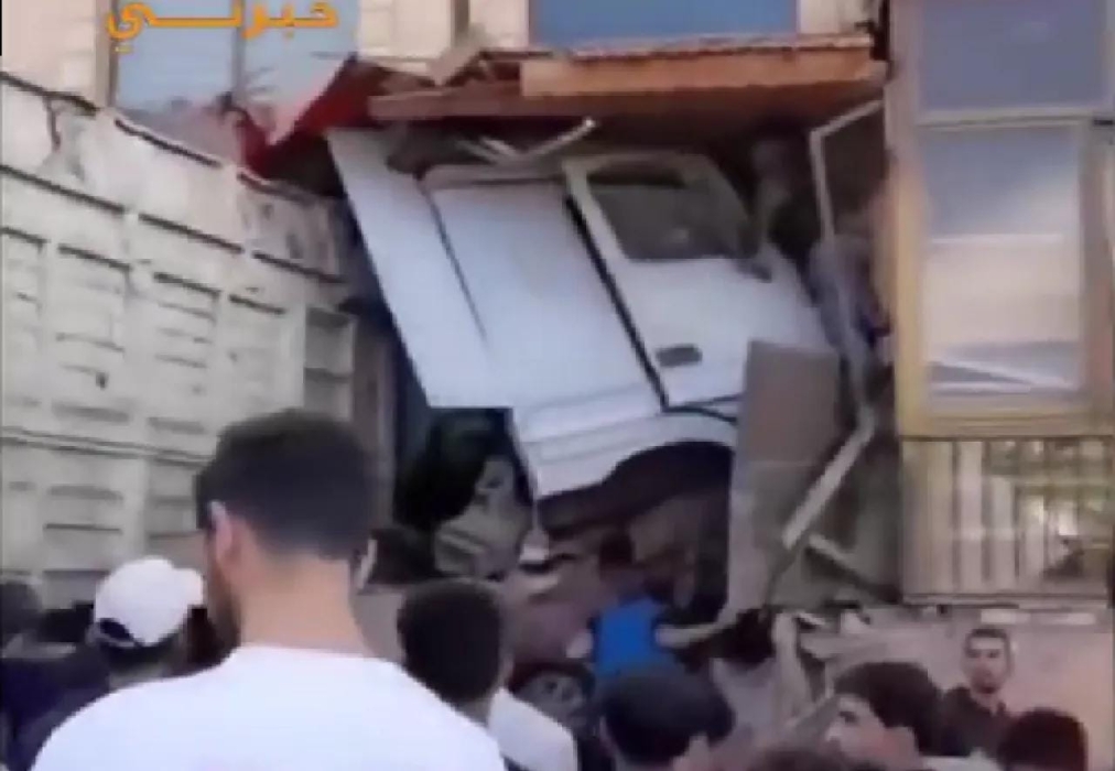 الأردن .. وفاة سائق تريلا بعد تدهور بسور مسجد في ابوعلندا