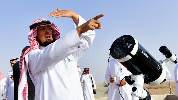 خبير فلكي: تقويم شوّال خاطئ بالسعودية وهذا موعد عيد الأضحى