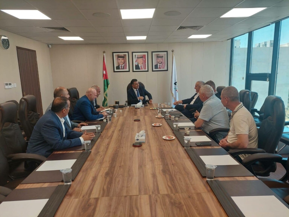 وزير الزراعة يلتقي عدد من الشركات الأوروبية المستوردة للمنتجات الزراعية الأردنية