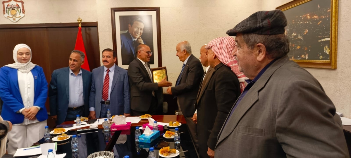لجنة الكرامة تزور التلفزيون الأردني مهنئةً بمرور 57 عاماً على تأسيسه