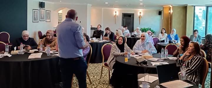 ورشة عمل حول مشاركة النساء والشباب بالحياة السياسية