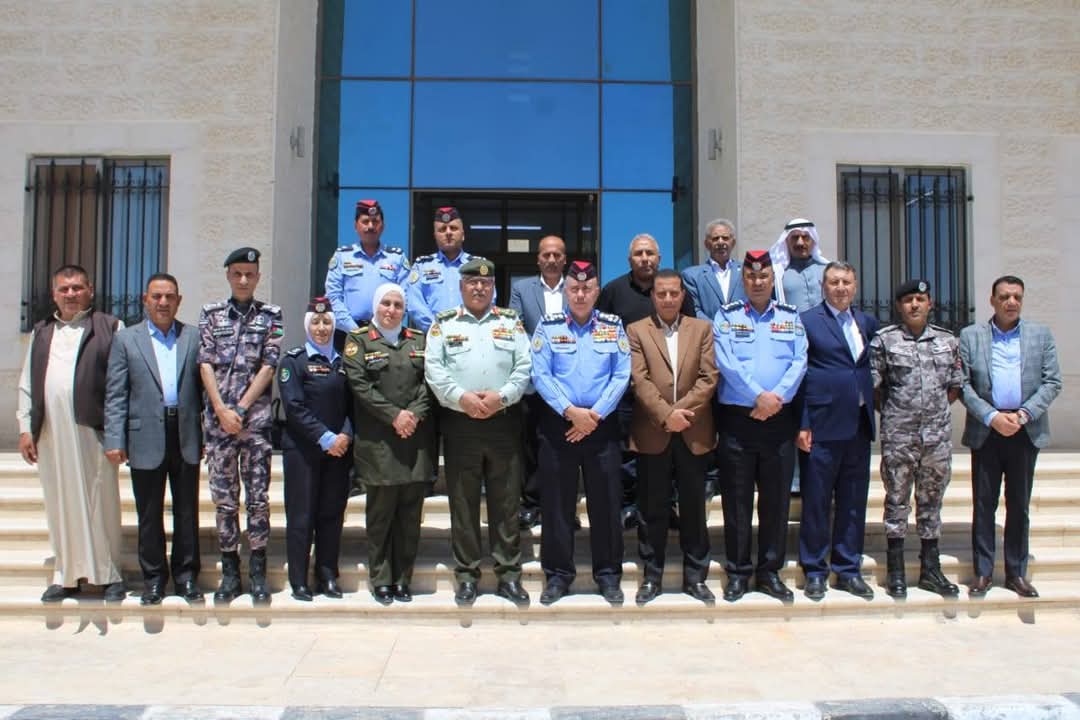 العميد الفايز  يلتقي بعدد من المتقاعدين العسكريين  في الكرك