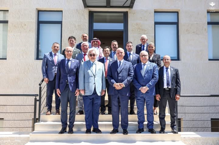 الأمير فيصل يستقبل وفد مهرجان الأمل والأحلام