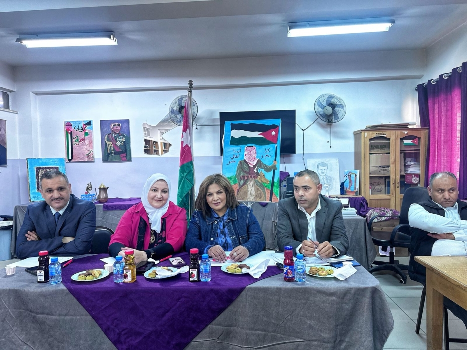 العجارمة تترأس اجتماع مدراء ومديرات مراكز امتحان شهادة الدراسة الثانوية العامة لعام 2025 الامتحان العام.