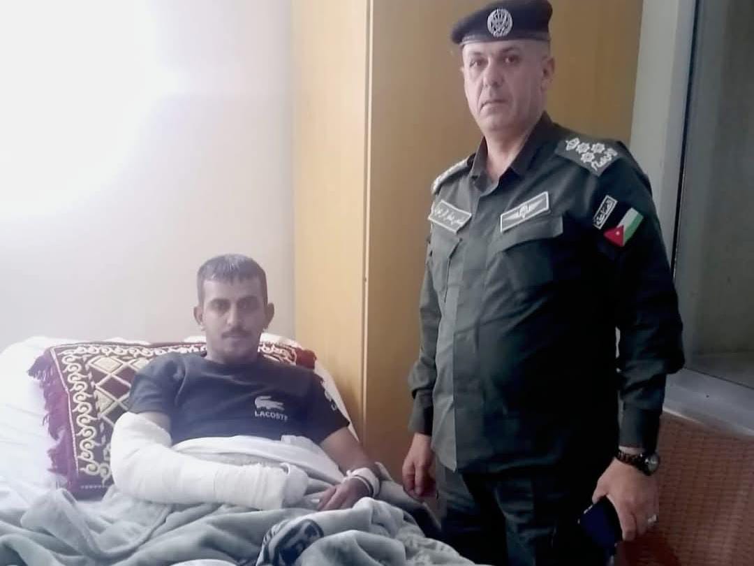 العميد الرعود يزور الوكيل عبدالله محمد في مدينة الحسين  الطيبة