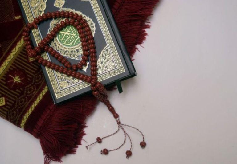 ما هي فوائد قراءة سورة الكهف يوم الجمعة؟
