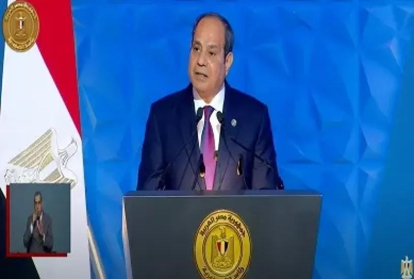 الرئيس المصري يفاجئ العمال بقانون جديد يغيّر قواعد اللعبة