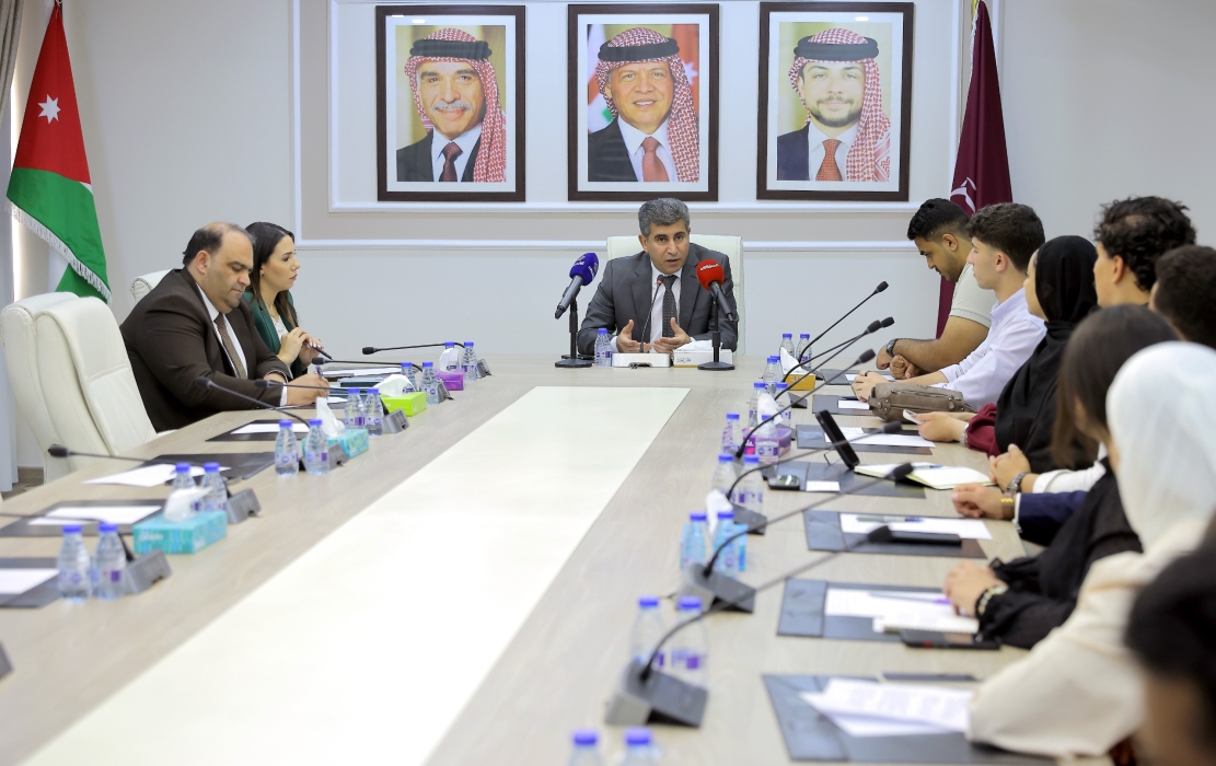الشباب النيابية تلتقي ممثلي مبادرة وطن الشبابية