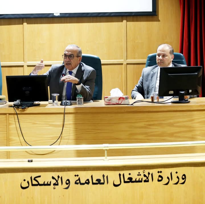 أبو السمن: الإلمام بإختصاص الطرق يمنع تداخل الصلاحيات ويسهل تقديم الخدمة للمواطنين