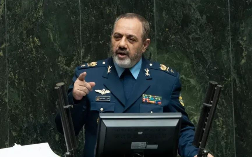 إيران تكشف عن صاروخ ”قاسم بصير” وتتوعد برد شامل على أي هجوم أميركي أو إسرائيلي