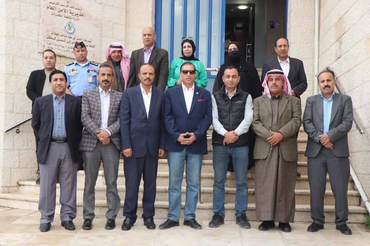زيارة أعضاء مجلس محلي مركز امن بادية الموقر المتكامل لإدارة مكافحة المخدرات ...صور