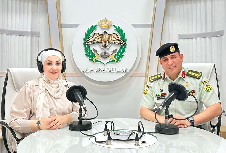 إذاعة الجيش العربي تستضيف العقيد الركن فاروق العبداللات.