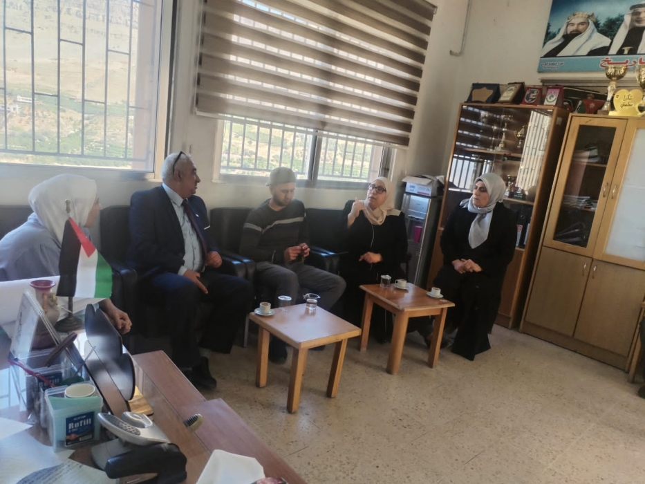 في جولة تفقدية جويعد يتابع احتياجات عدد من مدارس كفرنجة