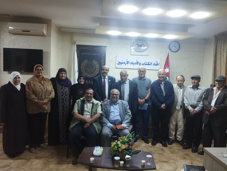 يامين يحاضر عن إشكالية النقد الحرفي للنص في اتحاد الكتاب
