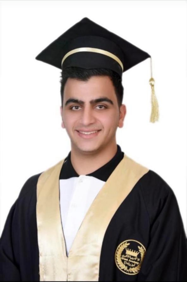 في عيد ميلاده.. د. الشرادقة وعائلته يهدون ابنهم د. حمزة كلمات تفيض حبًا وفخرًا