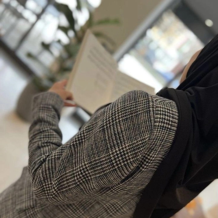 عبير النجار تكتب :القروض الربوية: بابٌ للفقر في وجه المواطن الأردني