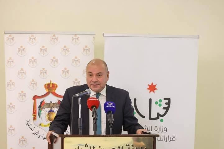 العودات يطلق برنامج تعزيز مشاركة الشباب في الحياة السياسية