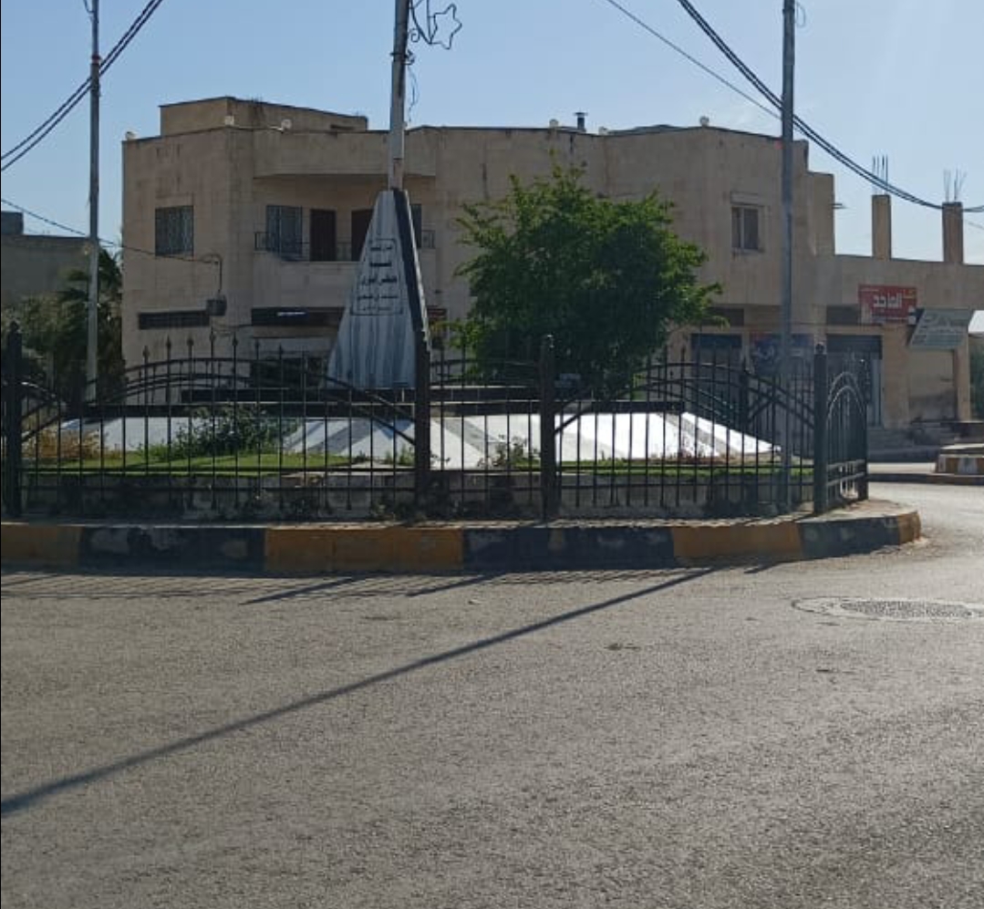 ماذا  يحتاج ميدان الشهيد  خليفه مصطفى الحوري  ؟...أهالي حور يطالبون بلدية اربد الكبرى باعادة تأهيله