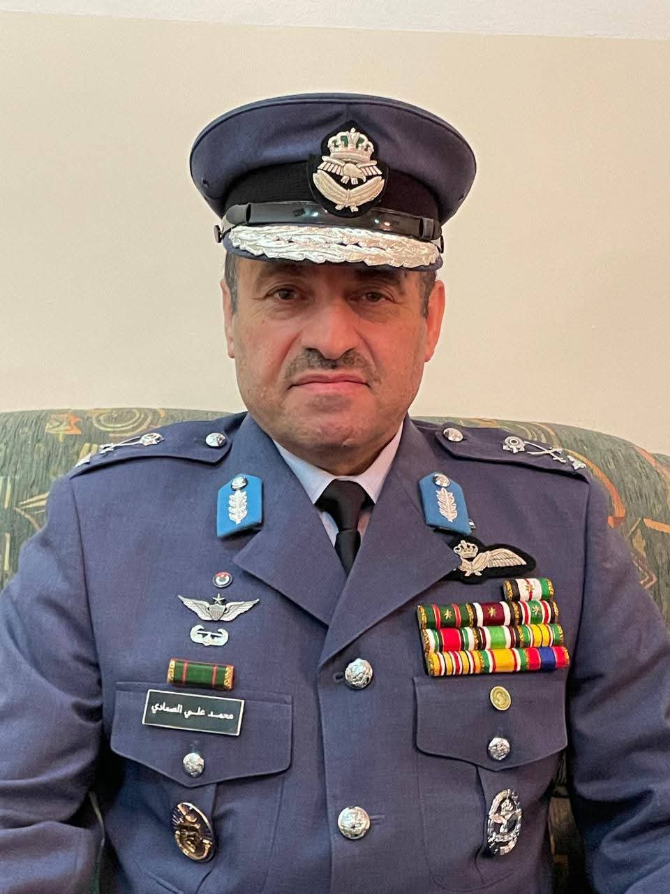 اللواء الركن المتقاعد الطيار محمد الصمادي: قائد عسكري وفارس من فرسان الوطن
