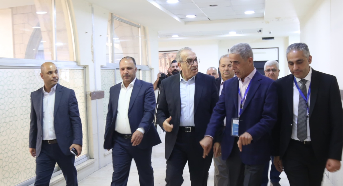 أبو السمن يتفقد سير انتخابات المهندسين ويُدلي بصوته فيها..صور