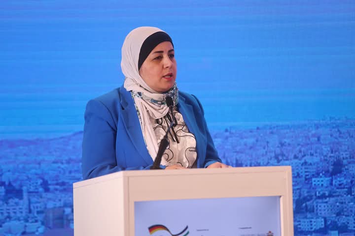 الفاعوري تتلقى إشادة بجهودها في دعم المشاريع التنموية