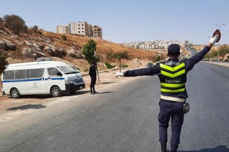 إصابات بحوادث تصادم وضبط مخالفات خطرة على طرق خارجية