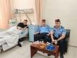 مدير شرطة غرب إربد يطمئن على صحة أحد مرتباته في مستشفى الأمير راشد
