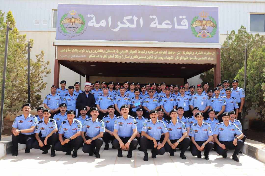 العميد القبيلات يرعى تخريج دورات شرطية وتدريبية ...صور