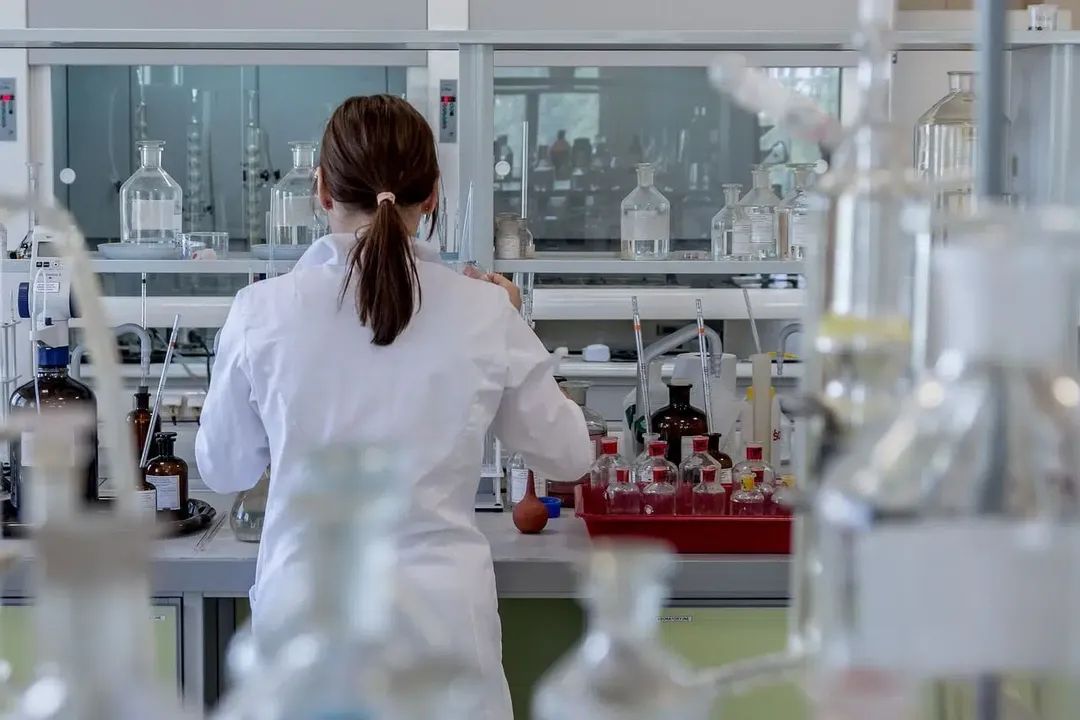 السلطات الصحية الأمريكية توافق على اختبار دم لتحديد الزهايمر في مراحله الأولى