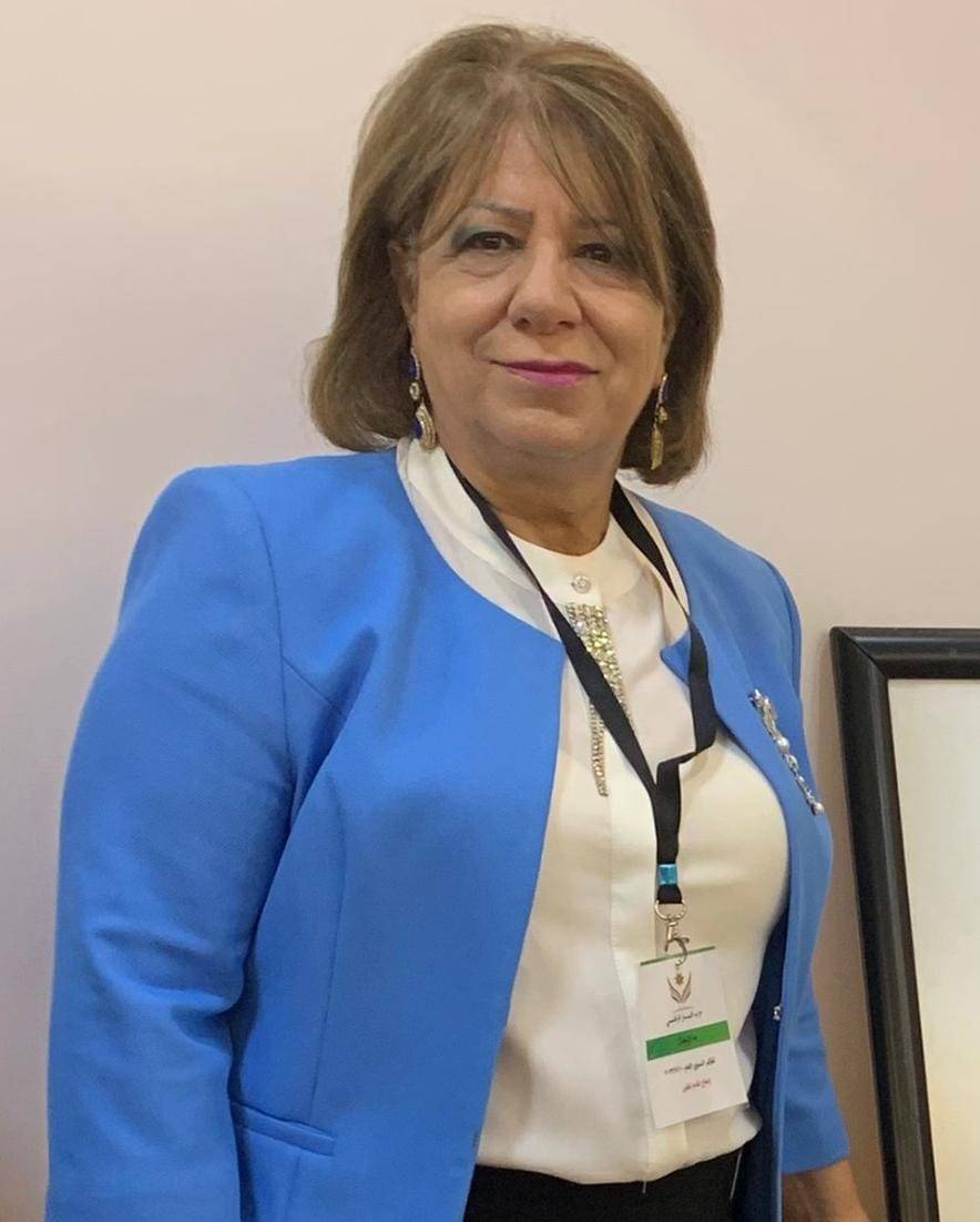 الخفش تكتب الإنسان موقف.. والمبادئ روح العلاقات