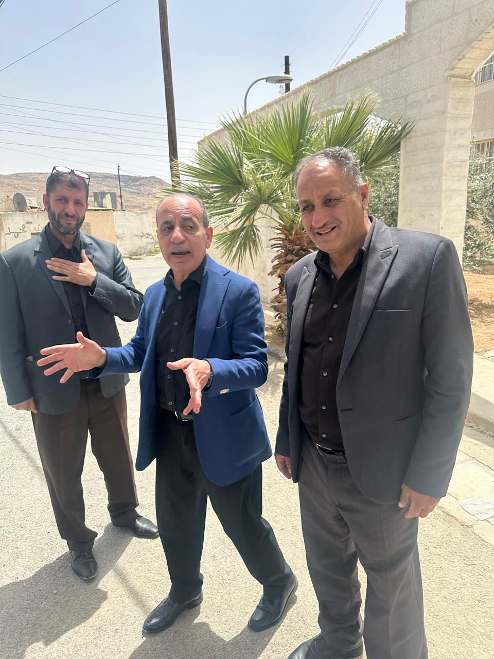 وزير الإدارة المحلية يتفقد بلديات في الكرك والطفيلة