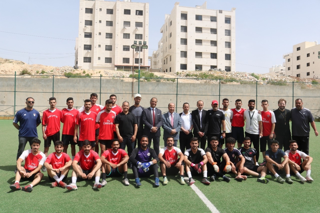 الكلية الجامعية العربية للتكنولوجيا تطلق بطولة كرة القدم الخماسي لكليات المجتمع بالتعاون مع جامعة البلقاء التطبيقية