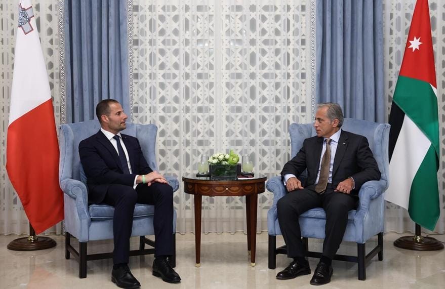 رئيس الوزراء ونظيره المالطي يؤكدان الحرص على تطوير العلاقات بين البلدين في المجالات كافة