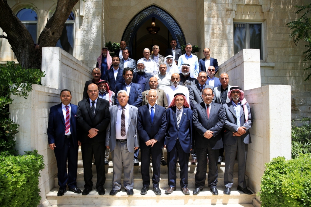 رئيس الديوان الملكي يلتقي فعاليات مجتمعية وثقافية وأكاديمية...صور