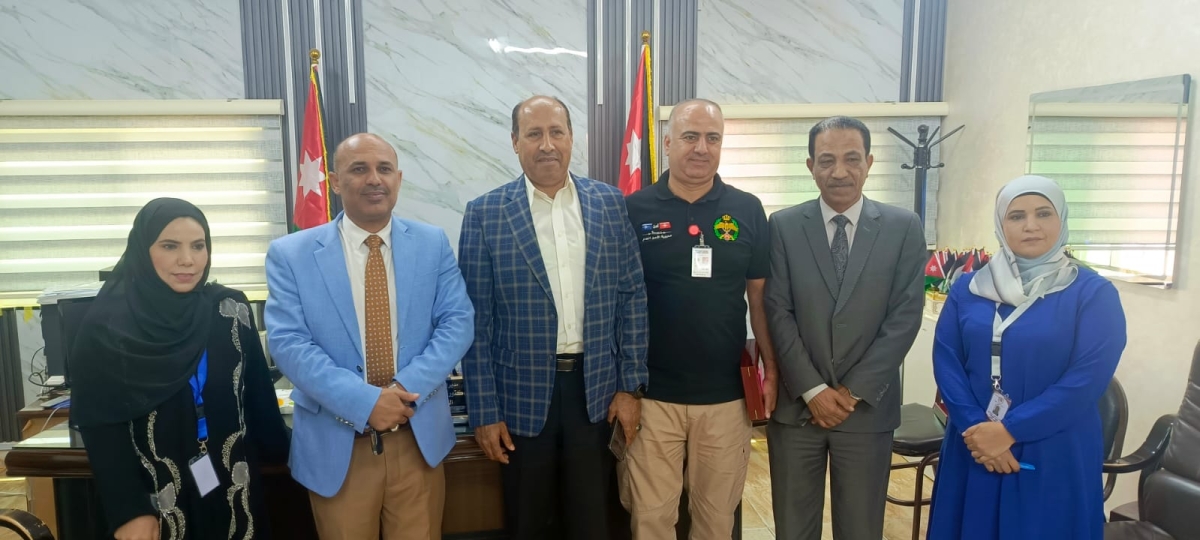 مدير تربية لواء الموقر يكرم إعلاميين ويشيد بدور وكالة نيروز الإخبارية
