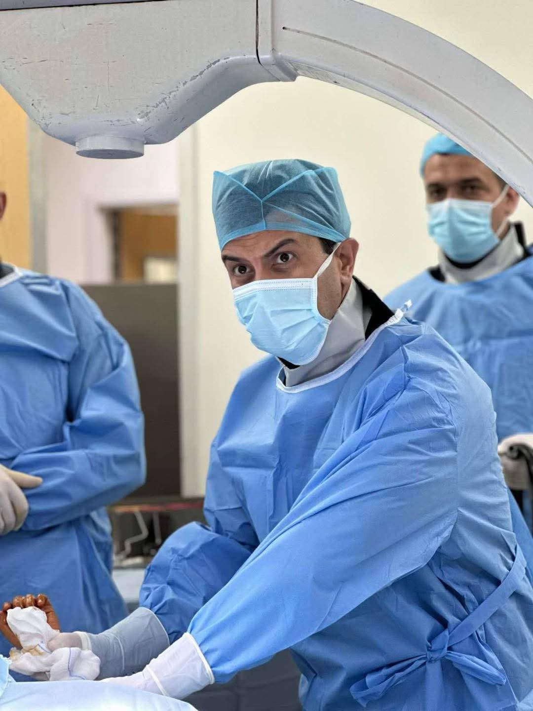 إجراء عمليات متخصصة بجراحة عظام الأطفال في مستشفى الأمير هاشم بن عبدالله الثاني العسكري