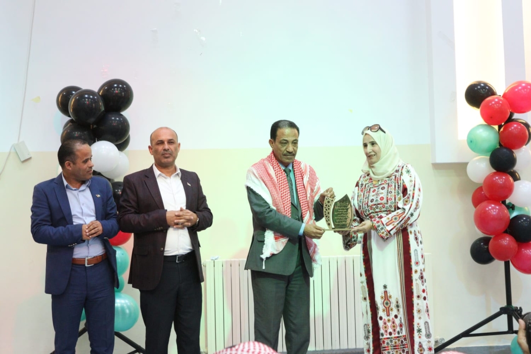 مدير تربية الموقر يرعى احتفال مدرسة الذهيبة الغربية الثانوية المختلطة  ...صور