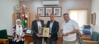 تكريم  مدير تربية الشونة الجنوبية الدكتور مازن هديرس من قبل غرفة تجارة الشونة الجنوبية